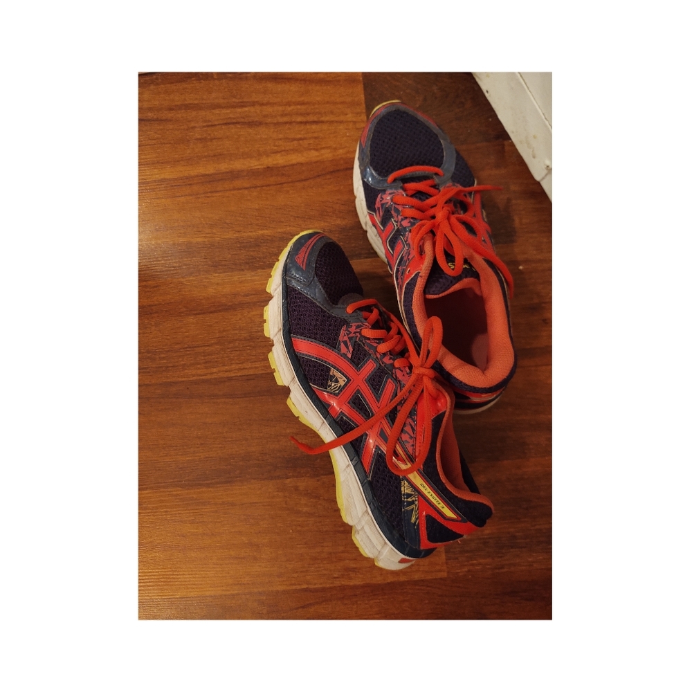 Asics girls tennis shoes